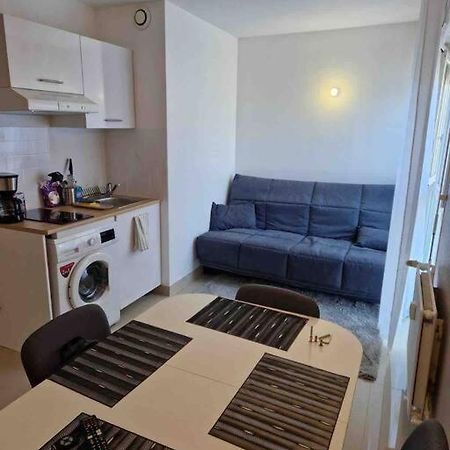 Residence Du Grand Stade Σαιν-Ντενί Εξωτερικό φωτογραφία